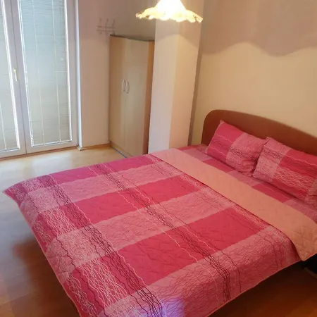 Bakule Apartman Pestani